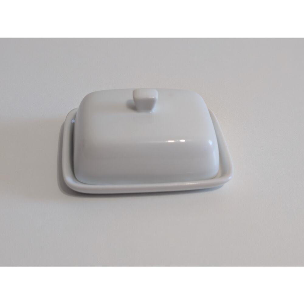 Minimalist Small Ridged Butter Tray with Lid